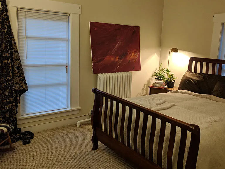 Main bedroom. (Bed does not come with the apartment!)