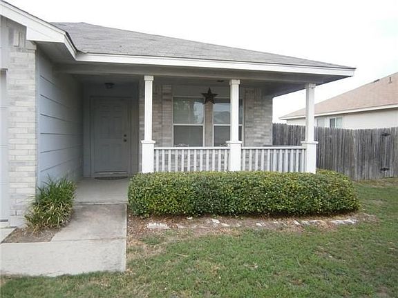 2nd image of 604 Losoya Ct