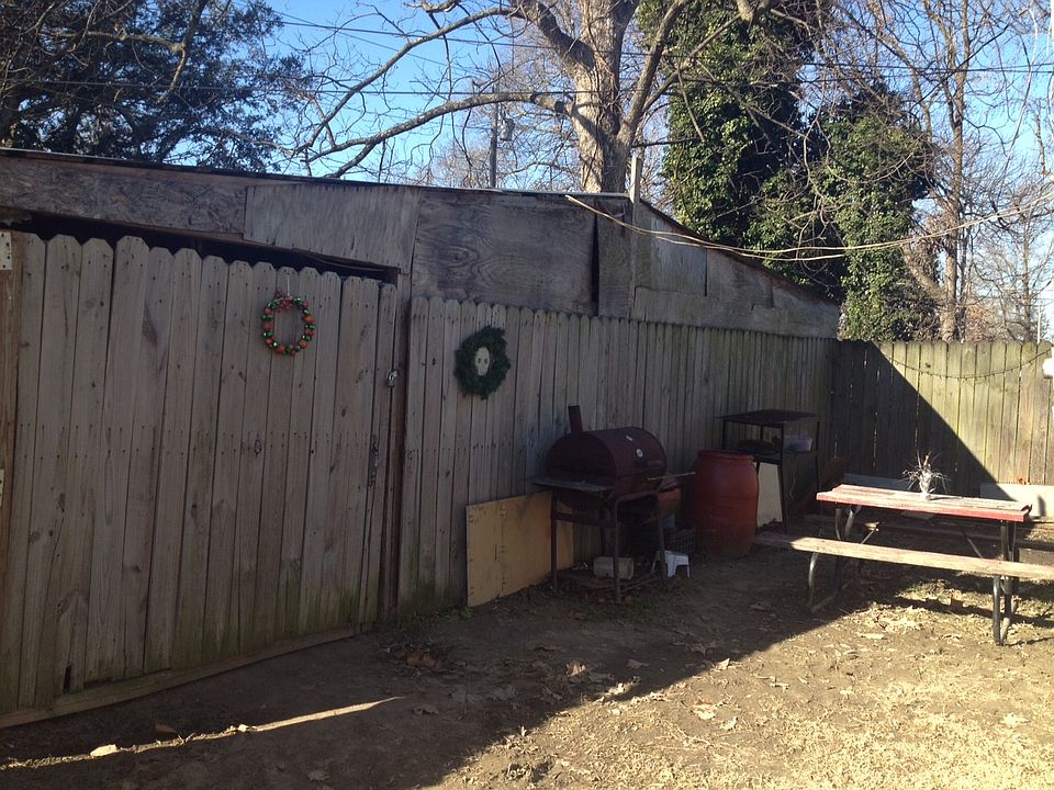 2nd image of 101 Alexander St