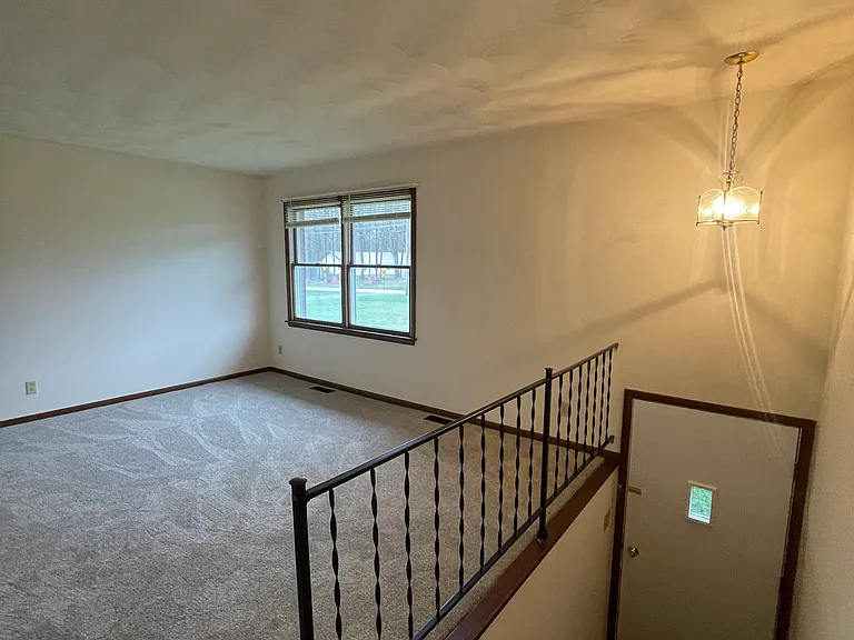 87 Fredonia Rd #7 — Photo 4