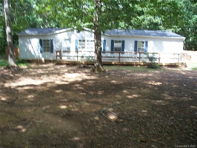 1st image of 166 Castle Ct #24