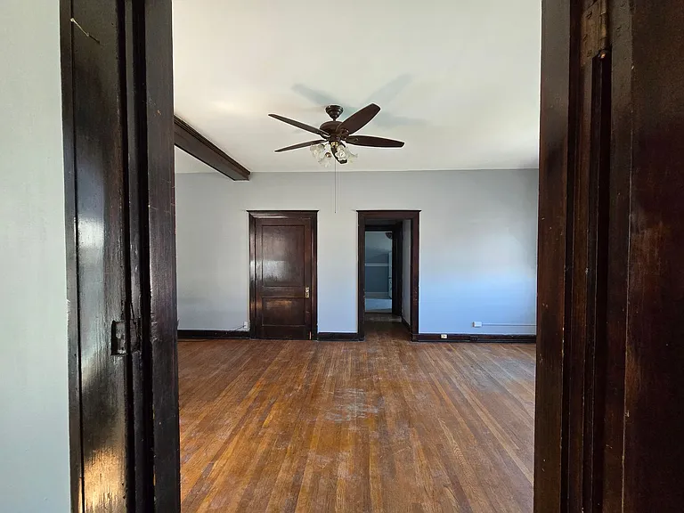 Cavalier Apartments — Photo 69