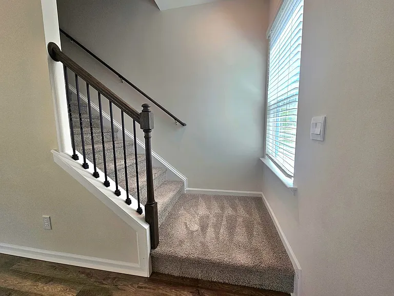 3854 Rosewood Dr — Photo 8