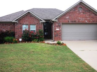 3959 Mountain Crest Cir, Alexander, AR 72002