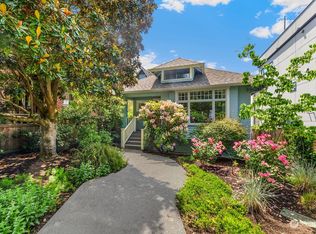 2417 N 75th St, Seattle, WA 98103