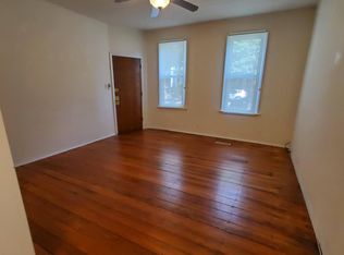 1143 Jenifer St APT 1, Madison, WI 53703