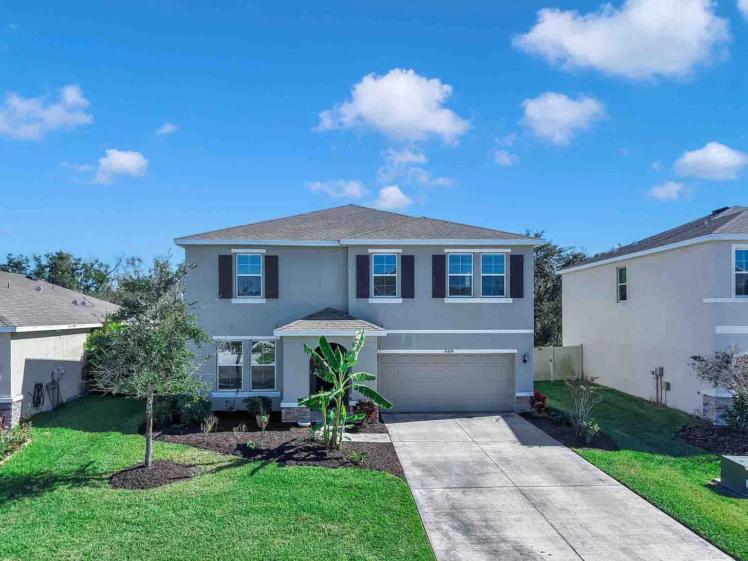 5 bed, 2949 sqft, $2,995 — Photo 1