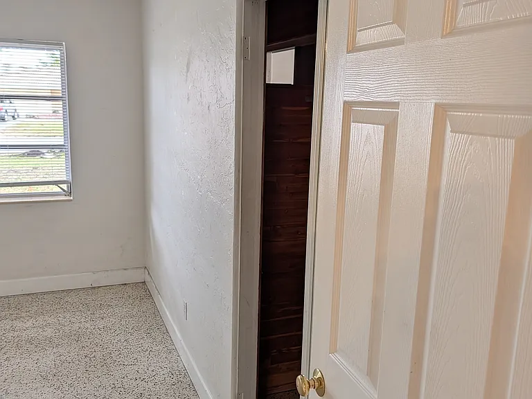 2303 Tulip St — Photo 19