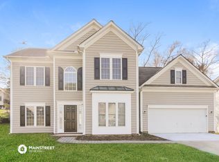 2428 Coneflower Dr, Charlotte, NC 28213