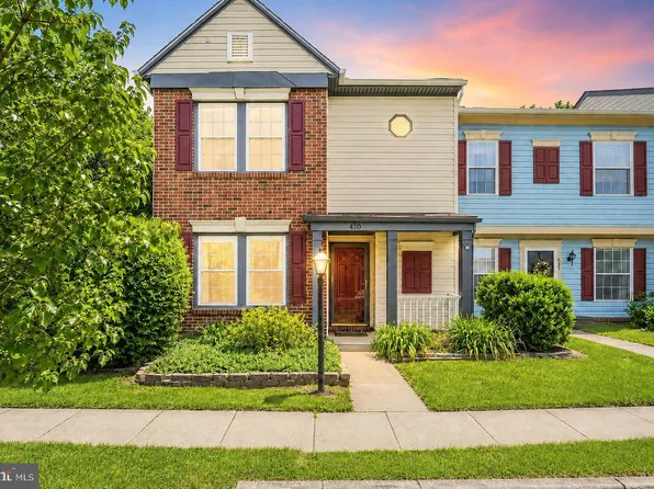 410 Wind Ridge Dr, Stafford, VA 22554