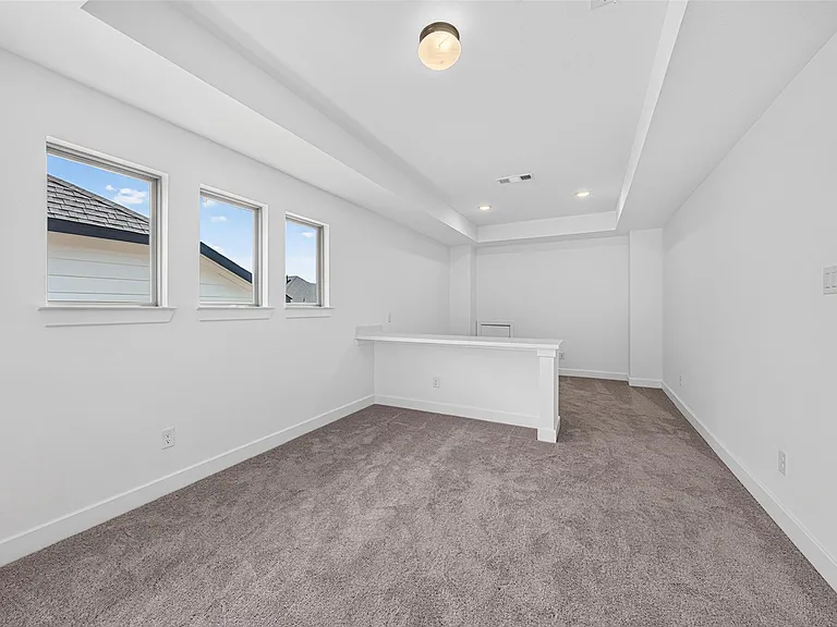 2803 Sweet Honey Ln — Photo 32