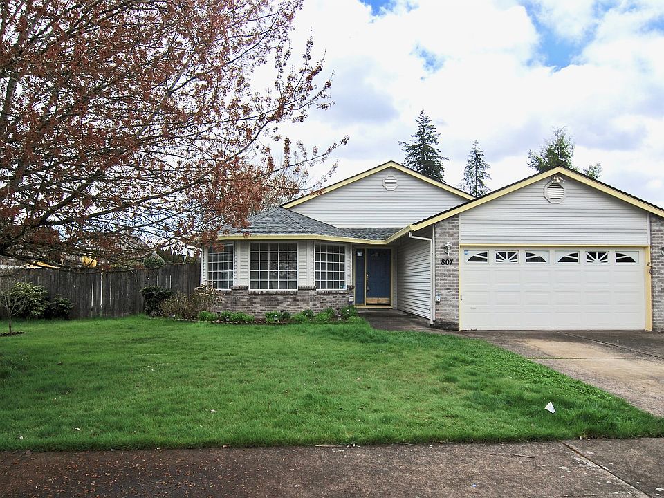 1st image of 807 NE 141st St