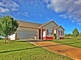 270 Narrow Gauge Rd, Trenton, TN 38382
