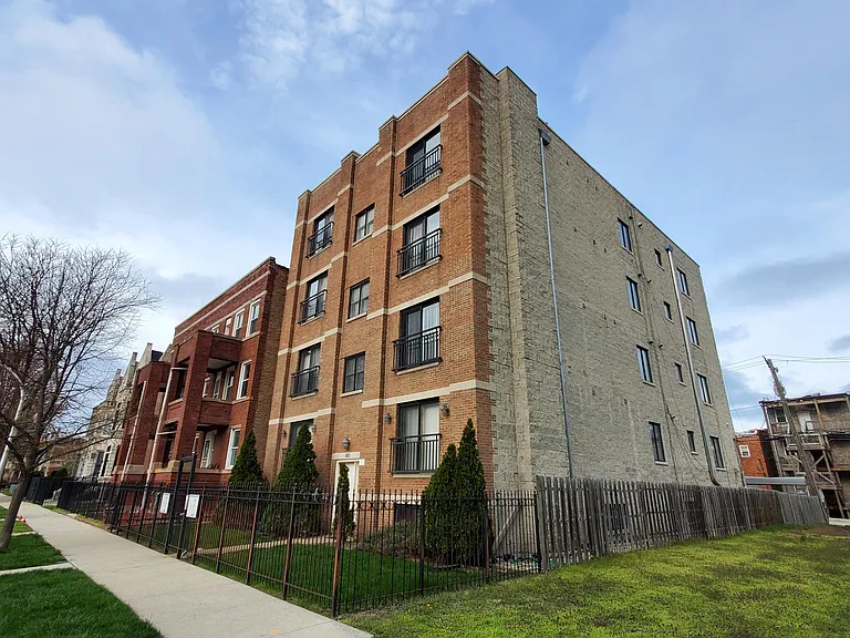 4925 S Forrestville Ave #2S — Photo 2