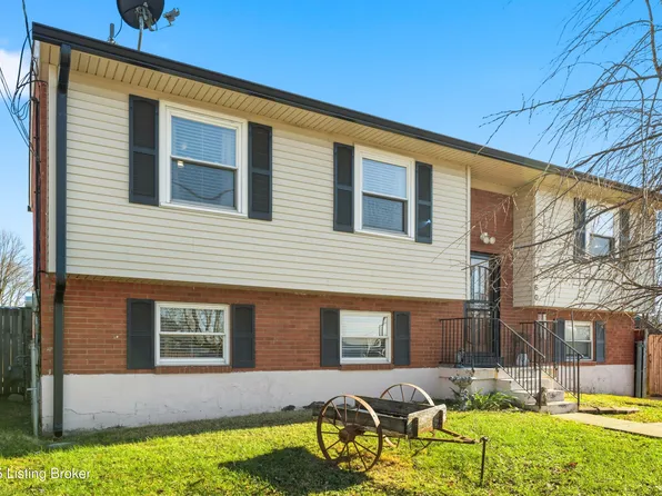 660 Blossom Rd, Louisville, KY 40229