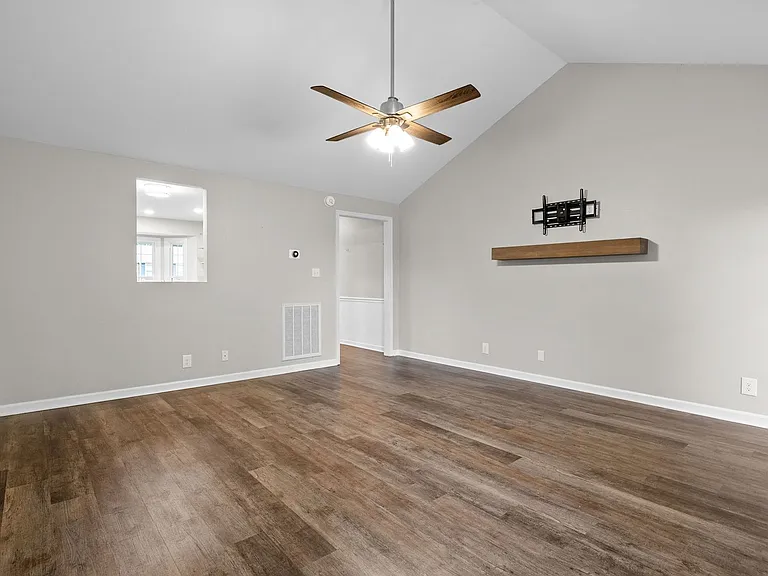 3066 Woody Ln — Photo 9