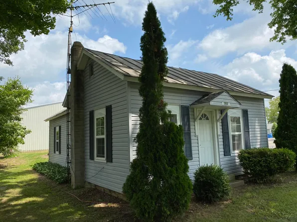 2800 Lilac Rd, Hillsdale, MI 49242