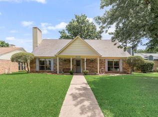 1022 Melissa Ln, Garland, TX 75040