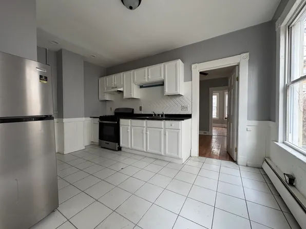 955 Baldwin St #1N, Waterbury, CT 06706