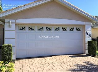 7813 Berkshire Pines Dr, Naples, FL 34104