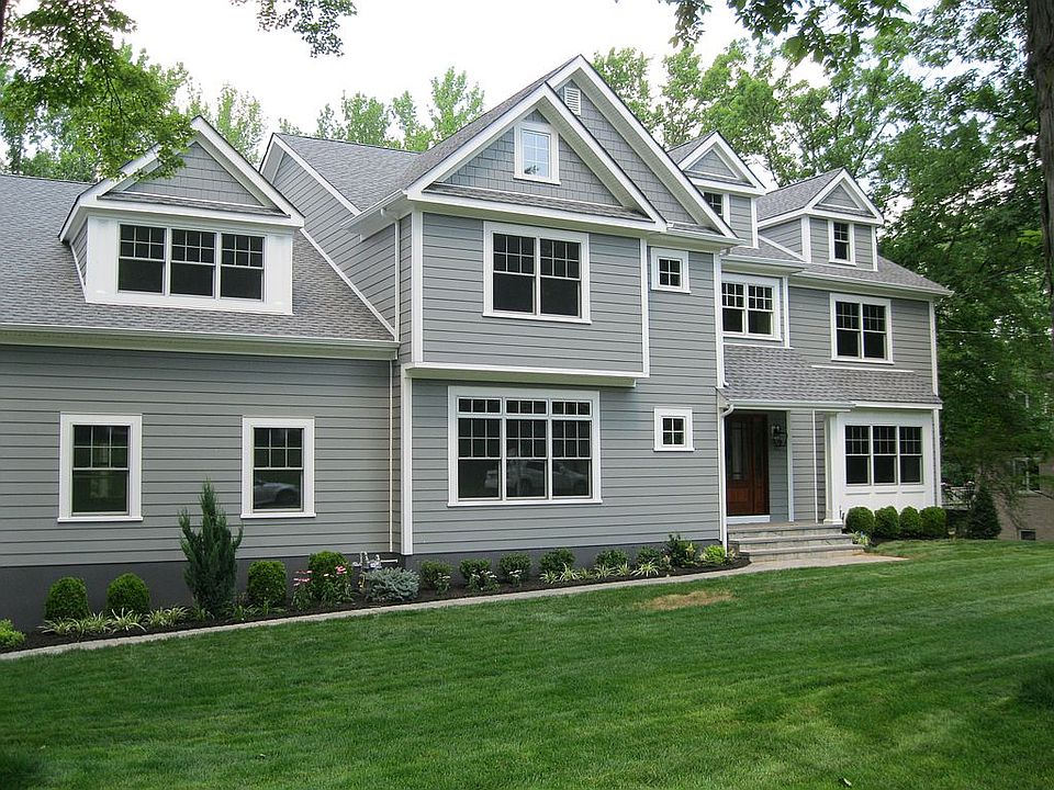2nd image of 17 Shenandoah Dr