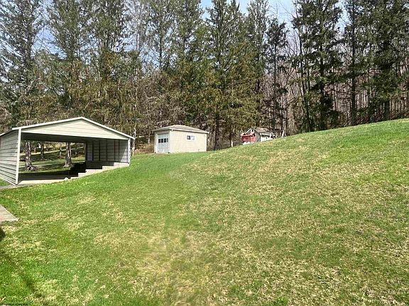 3rd image of 166 Dry Fork Rd