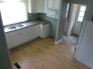 242 N 8th Ave, Beech Grove, IN 46107