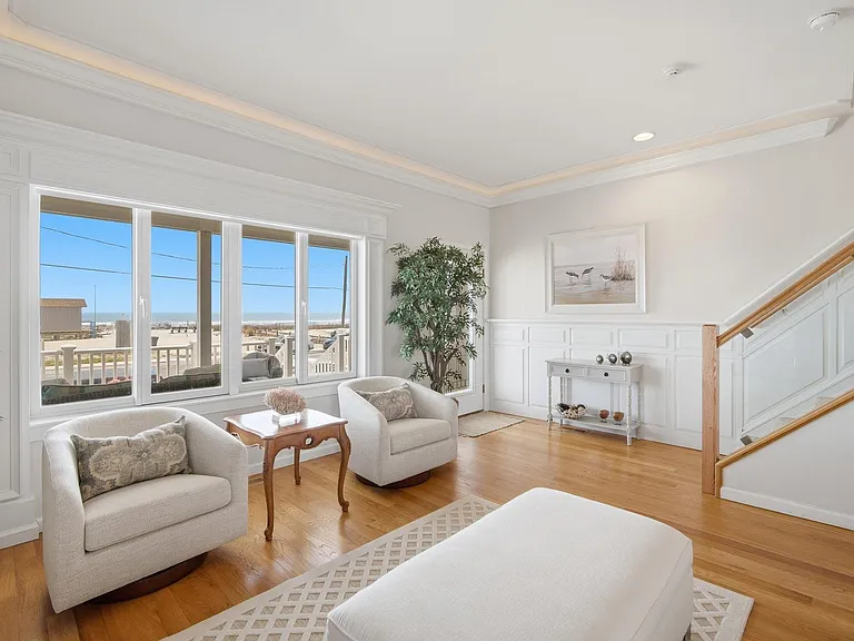 815 E Brigantine Ave #7 — Photo 3