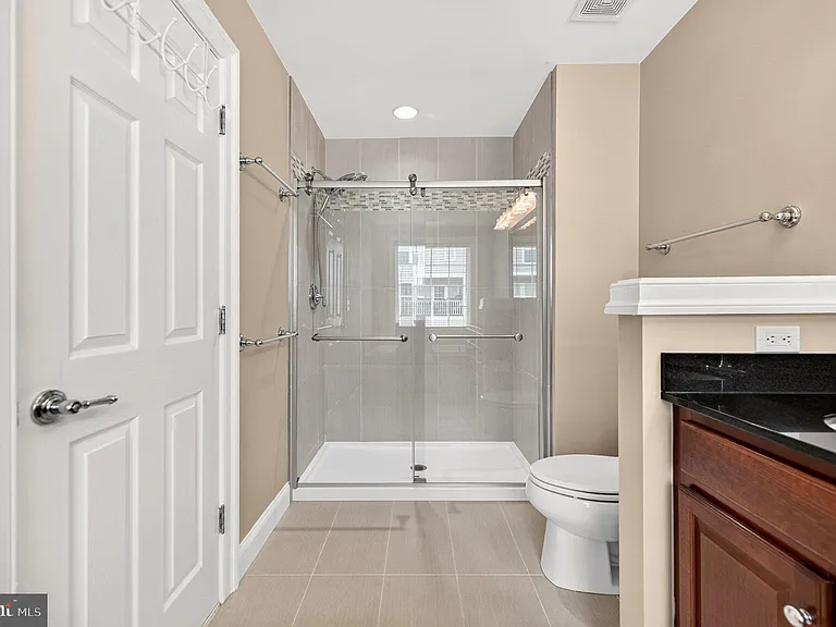 14862 Potomac Branch Dr — Photo 42