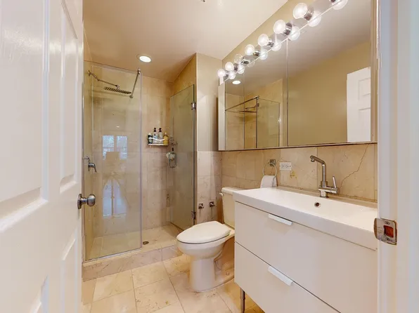 702 Ocean Parkway image 16 of 19