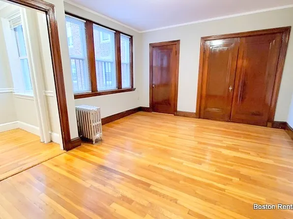 49 Dover St APT 23, Somerville, MA 02144