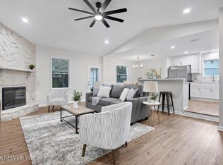 7185 LOVES Drive, Jacksonville, FL 32222