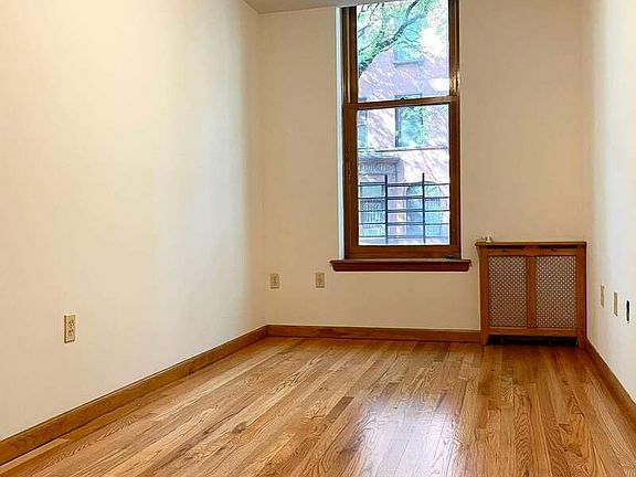 5th image of 24 W 87th St APT 1A