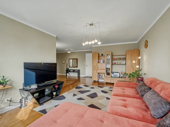 800 Ocean Parkway image 2 of 13