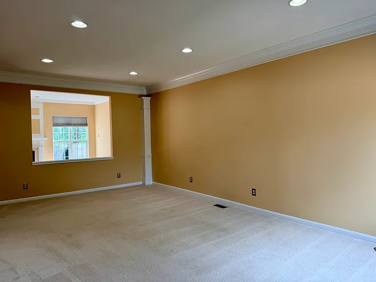 5272 Blue Sky Dr — Photo 4