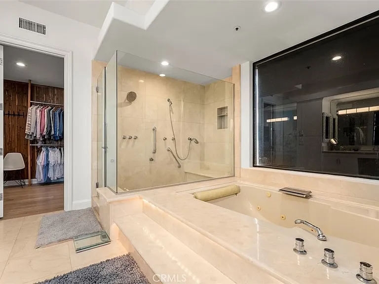 215 Poppy Ave — Photo 53