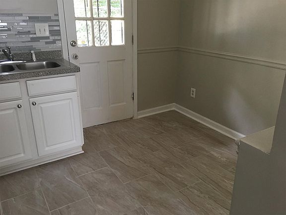 3rd image of 493 N Highland Ave NE APT 20
