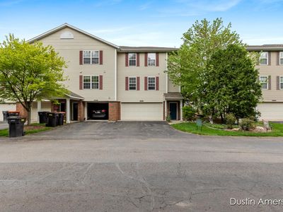 8485 E Center Park Dr SW #18, Byron Center, MI, 49315