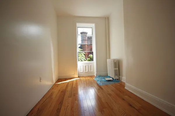 Rented by Bold New York | media 9