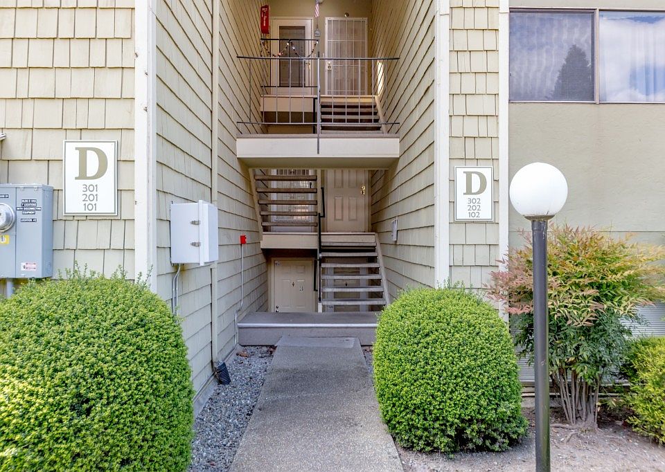 1st image of 2020 Grant Ave S APT D102