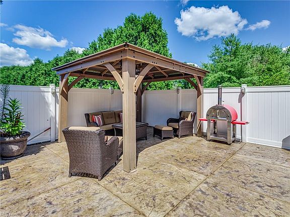 4th image of 337 W Garwood Cir