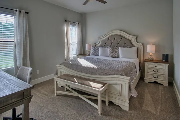 1247 Greenhill Dr — Photo 4
