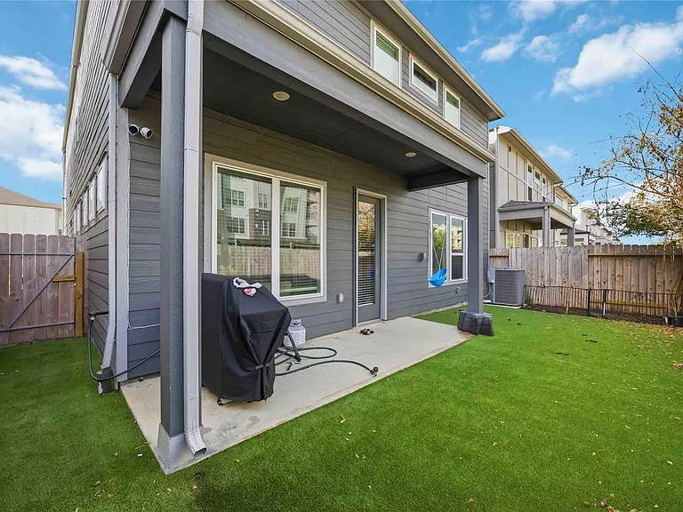 8104 Morning Melody Dr — Photo 30