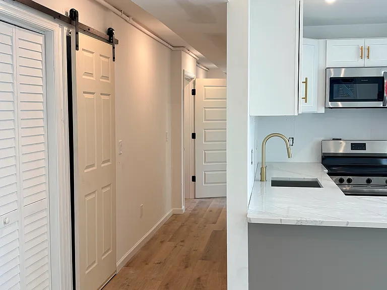 2401 Kensington Ave #1 — Photo 15