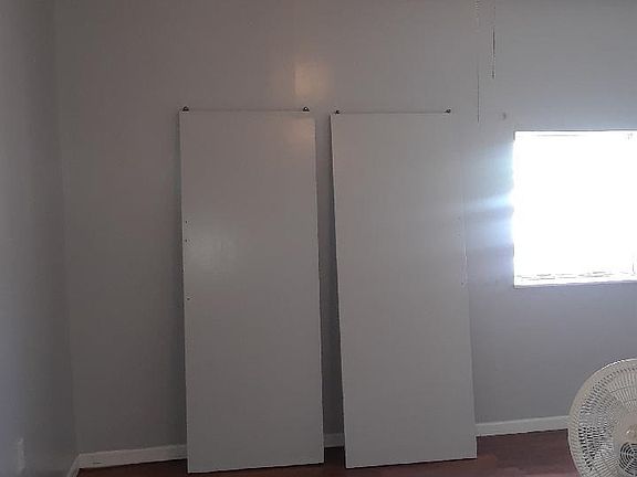3rd image of 156 W Felton Ave