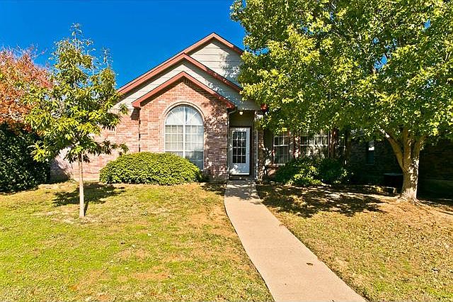 1st image of 2328 Cuesta Ln