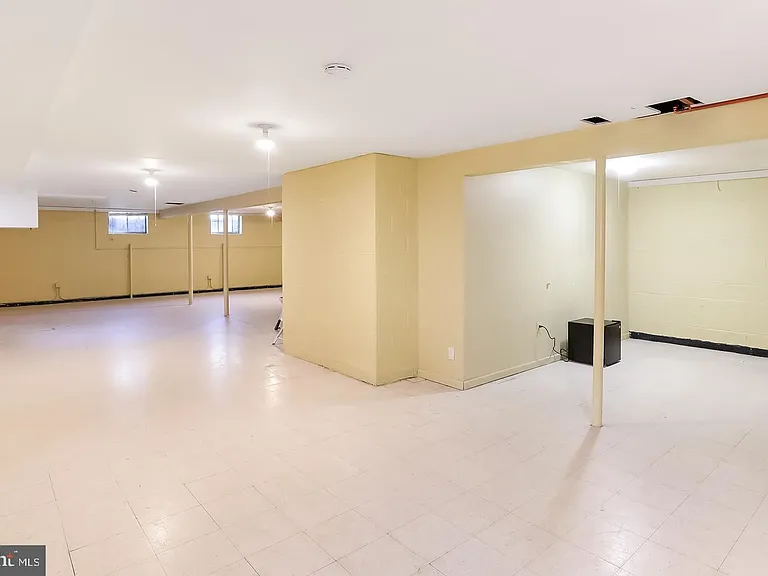 13640 Aden Rd — Photo 30