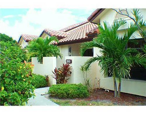 3080 Inglewood Ter Photo 1