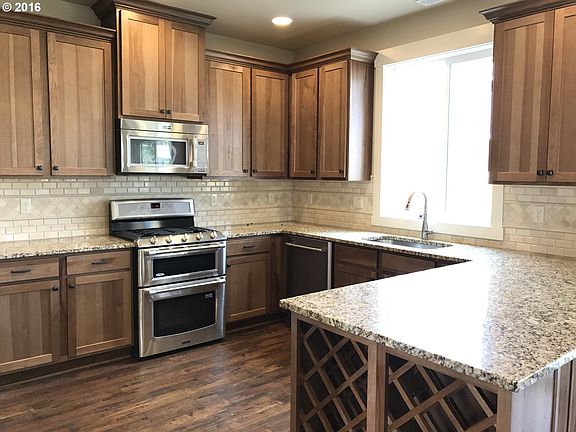 2nd image of 12745 Cottonwood Ave