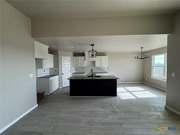 3rd image of 3103 Atascosa Dr